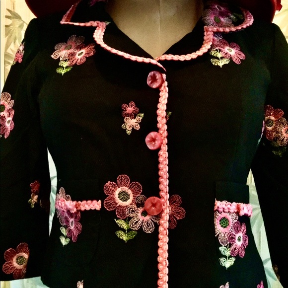 Cynthia Steffe Pink Flower Suit - Picture 6 of 8